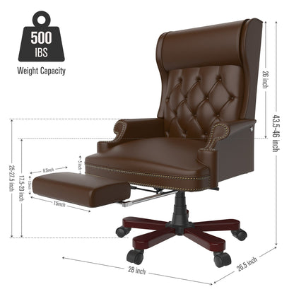 Poltrona girevole ergonomica da ufficio in similpelle marrone con poggiapiedi, schienale con bottoni trapuntati e decorazione con borchie