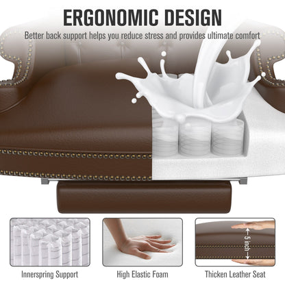 Poltrona girevole ergonomica da ufficio in similpelle marrone con poggiapiedi, schienale con bottoni trapuntati e decorazione con borchie