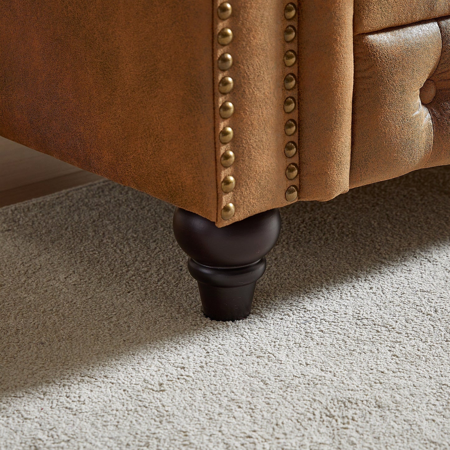 Divano Chesterfield a 3 posti in tessuto tecnico marrone