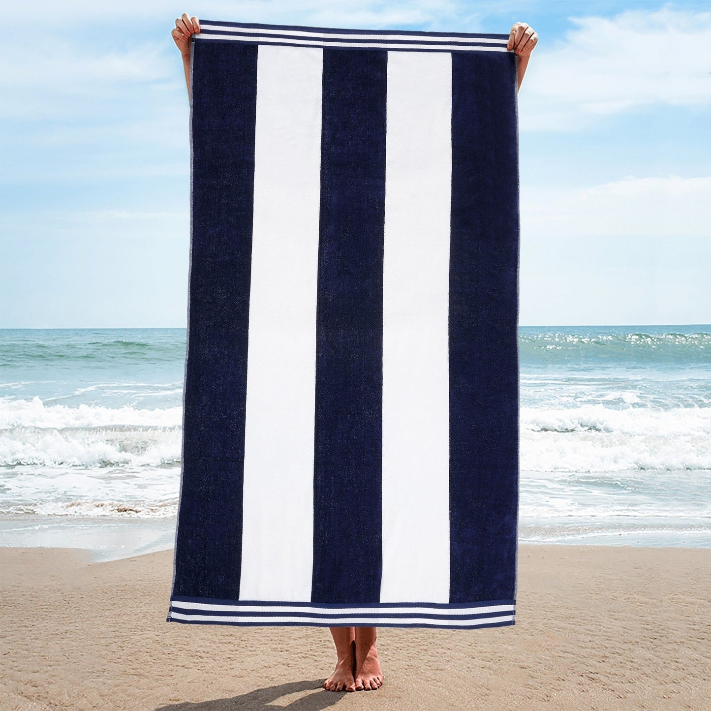 Asciugamano da spiaggia oversize in cotone a righe Cabana di Superior