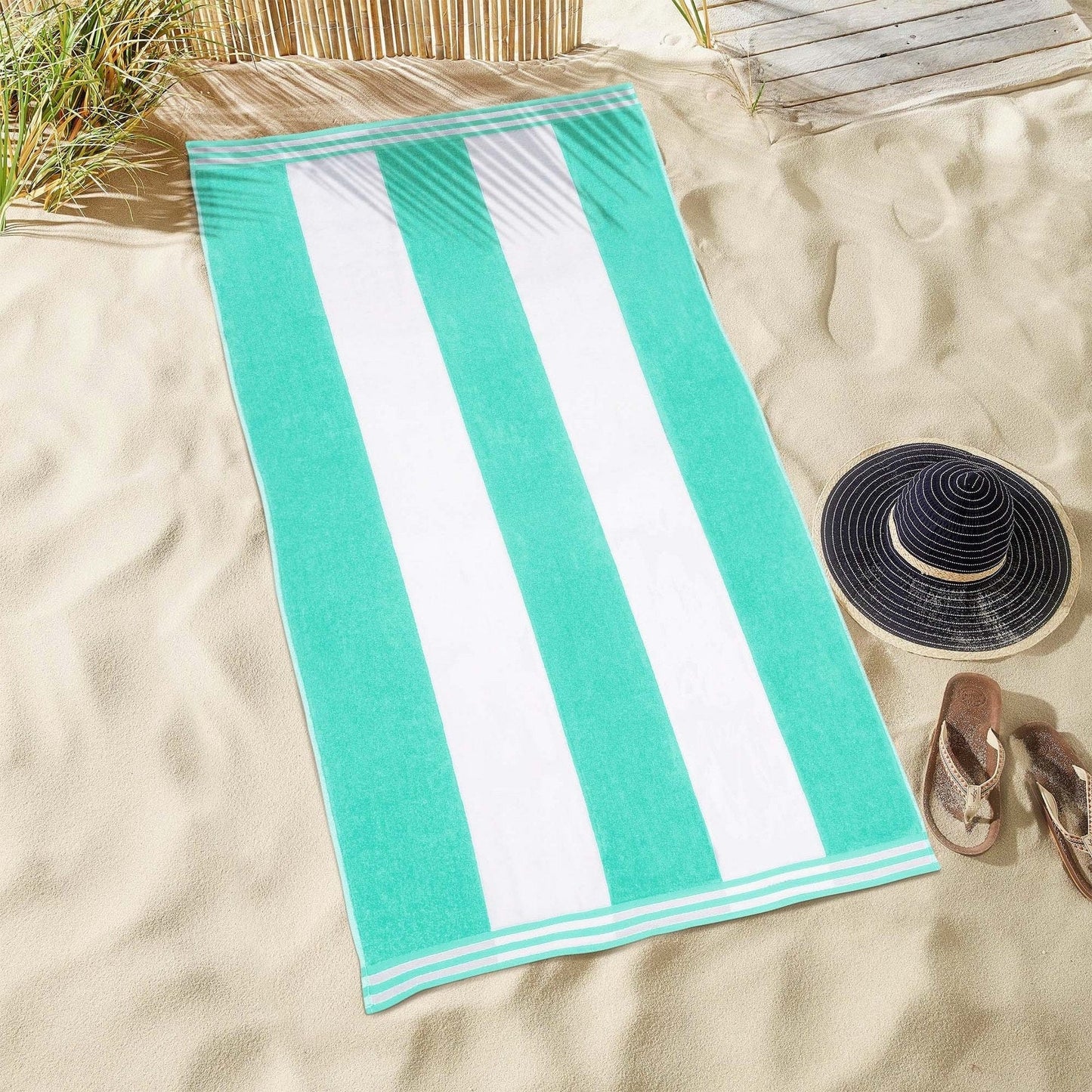 Asciugamano da spiaggia oversize in cotone a righe Cabana di Superior