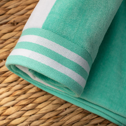 Asciugamano da spiaggia oversize in cotone a righe Cabana di Superior