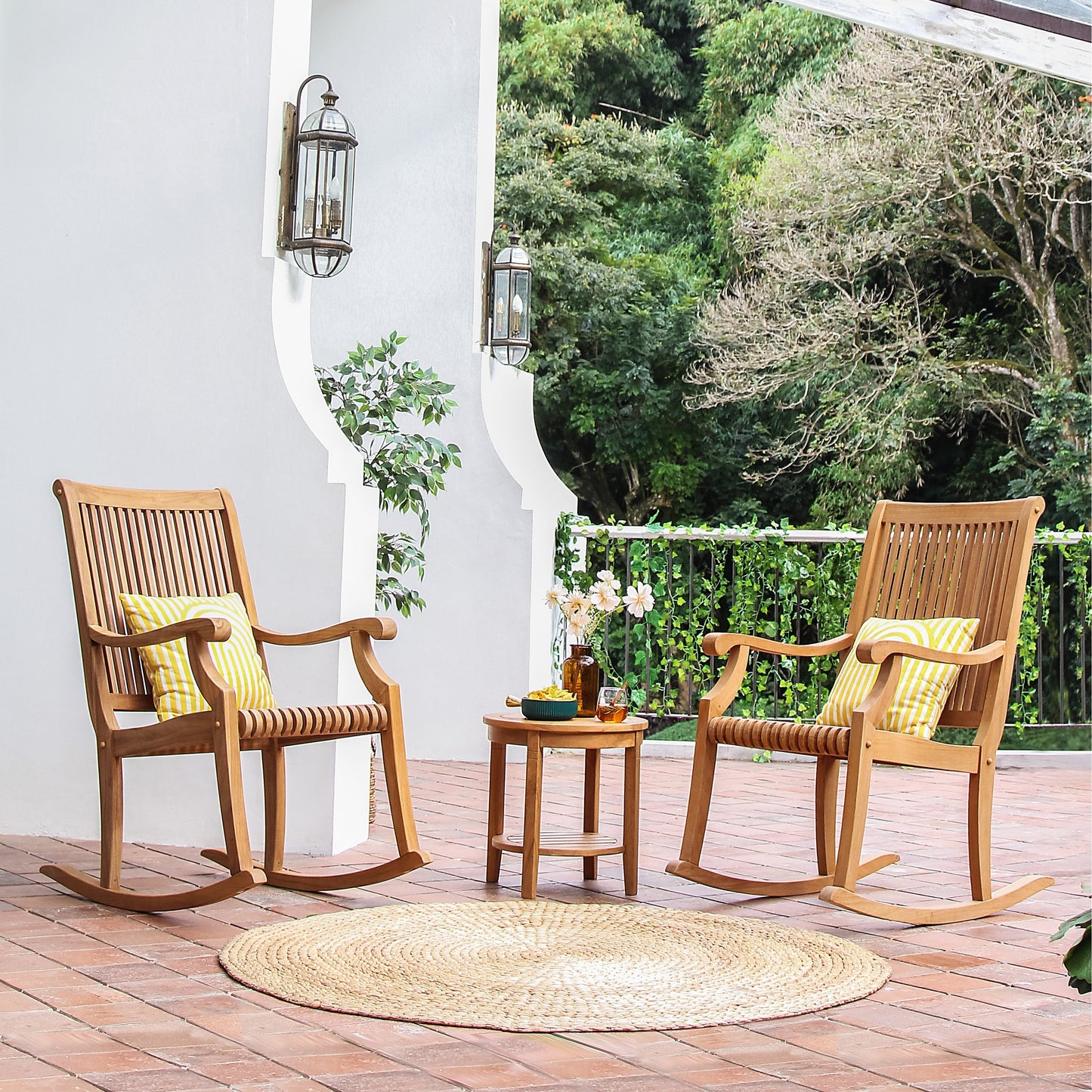 Set di sedie a dondolo da esterno Cambridge Casual Chara in teak, 3 pezzi