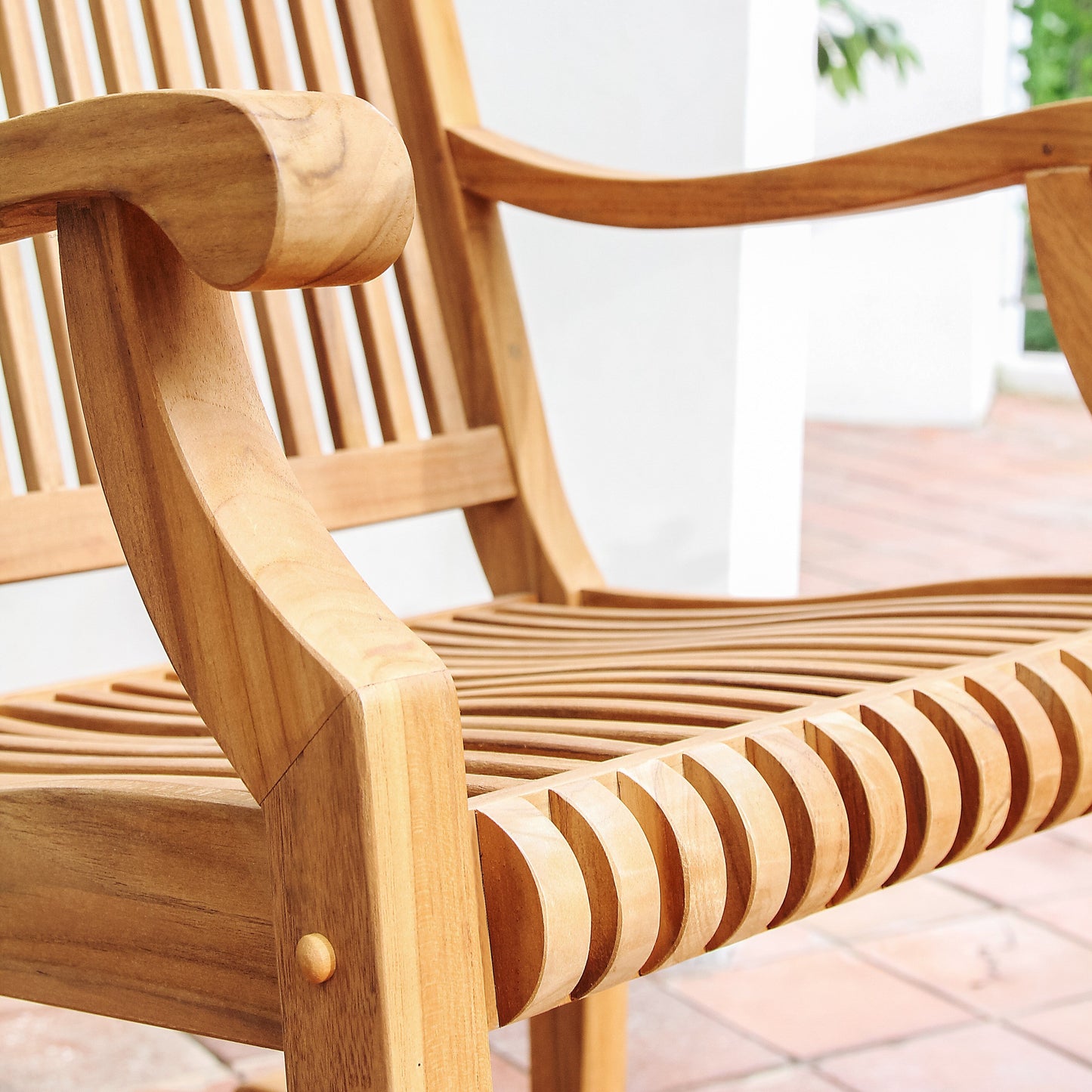 Set di sedie a dondolo da esterno Cambridge Casual Chara in teak, 3 pezzi
