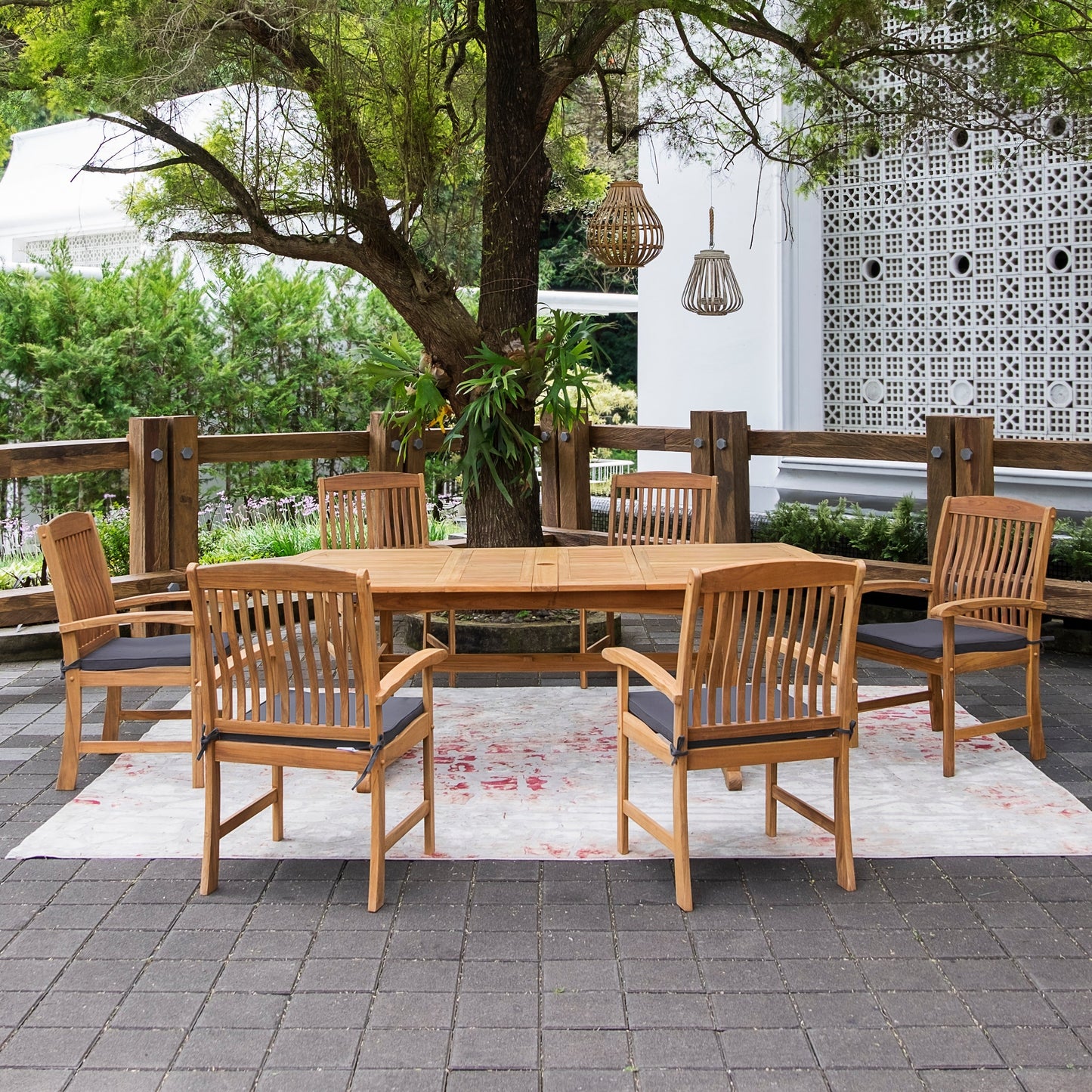 Set da pranzo estensibile per patio Cambridge Casual Chignik da 7 pezzi in teak