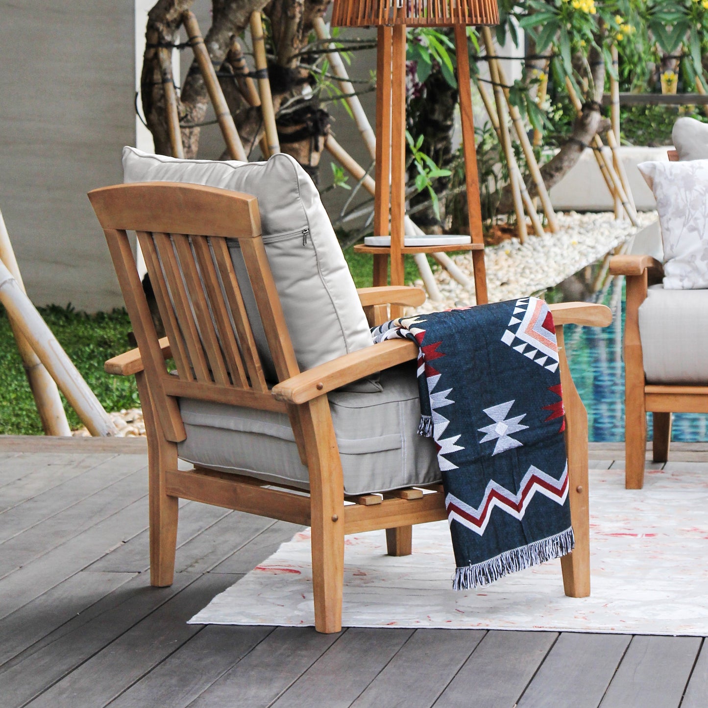 Set da conversazione per patio in teak Cambridge Casual Leon da 7 pezzi