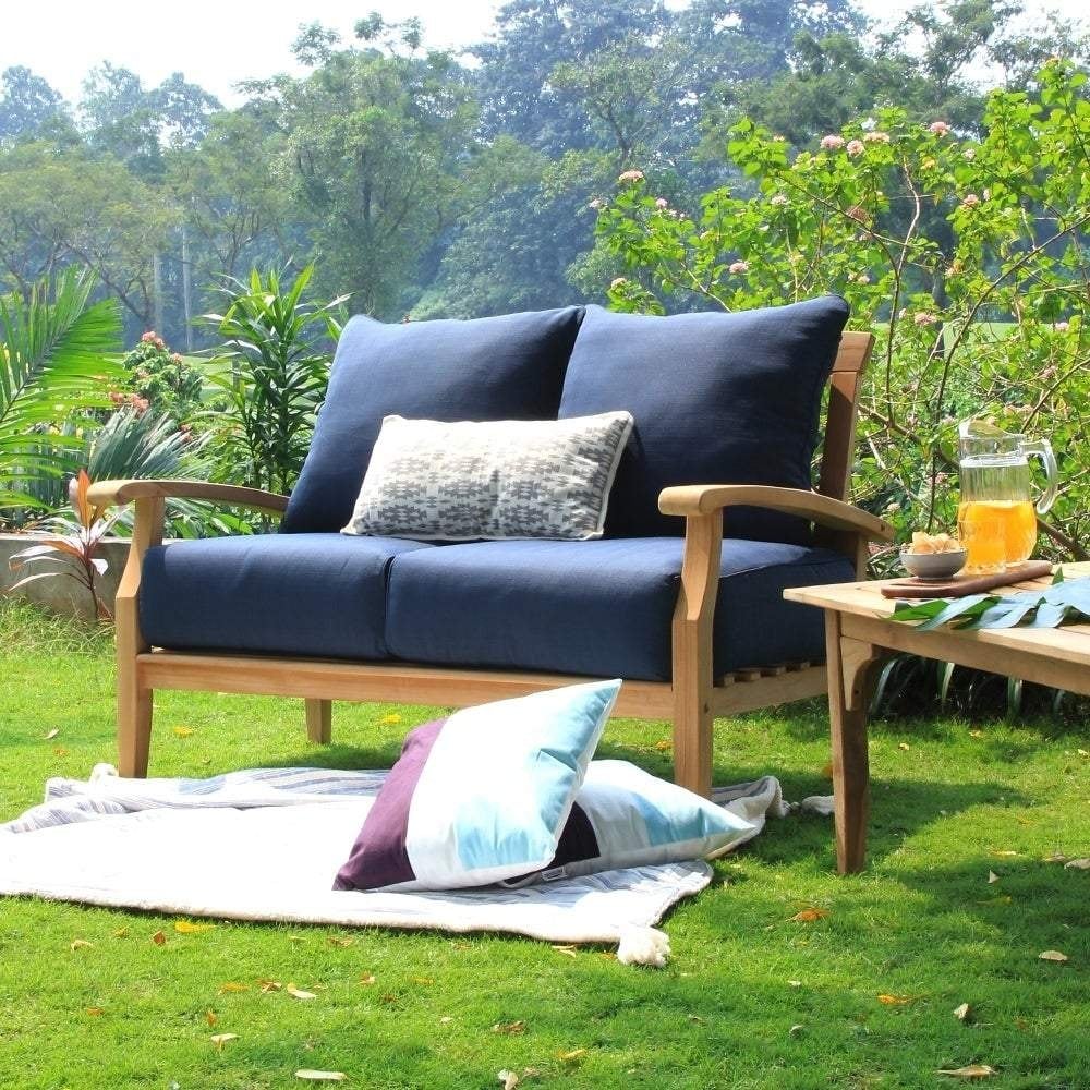 Set da conversazione per patio in teak Cambridge Casual Leon da 7 pezzi