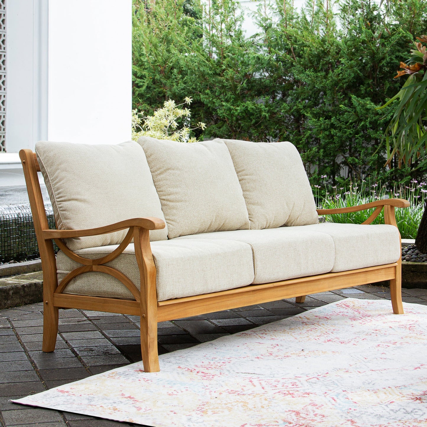 Set da conversazione per esterni Cambridge Casual Lowell in legno di teak da 5 pezzi