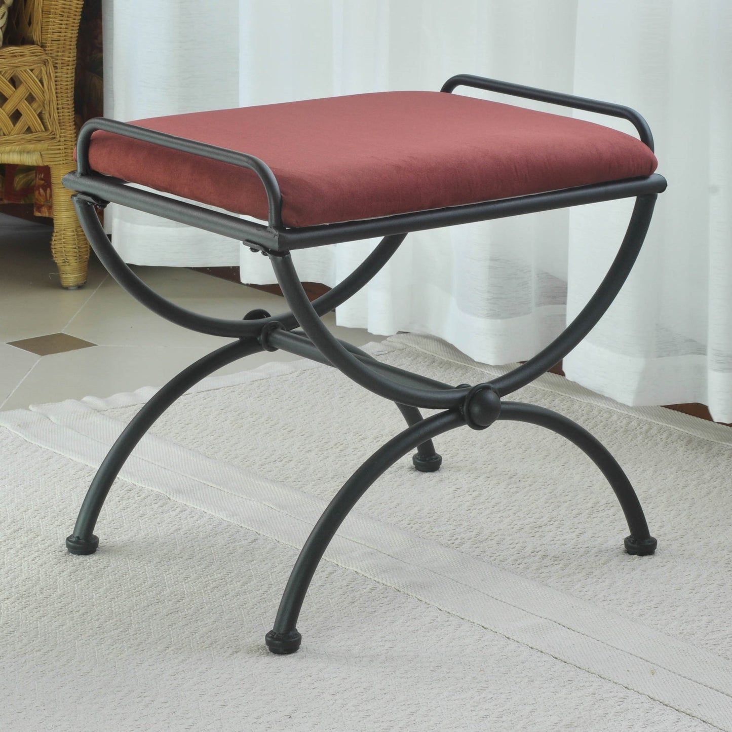 Sgabello da toeletta Cambridge Iron con cuscino
