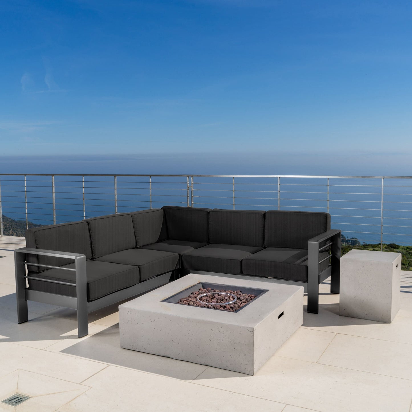Set di divani componibili da esterno in alluminio Cape Coral con tavolo da fuoco di Christopher Knight Home