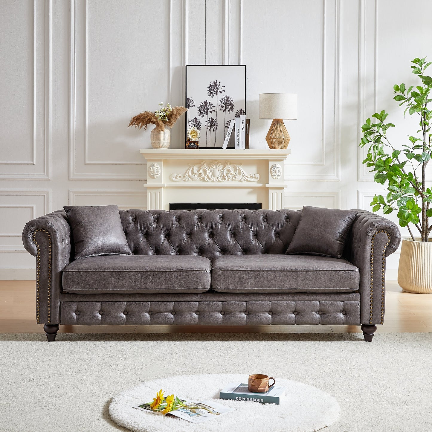 Divano Chesterfield 85.5 Tech Fabric a 3 posti con cuscini