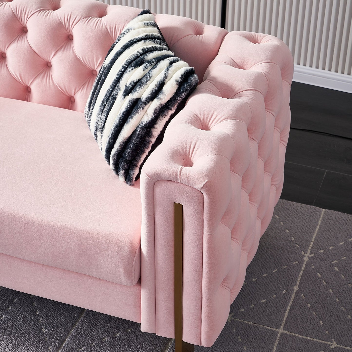 Divano Chesterfield moderno in velluto trapuntato per soggiorno