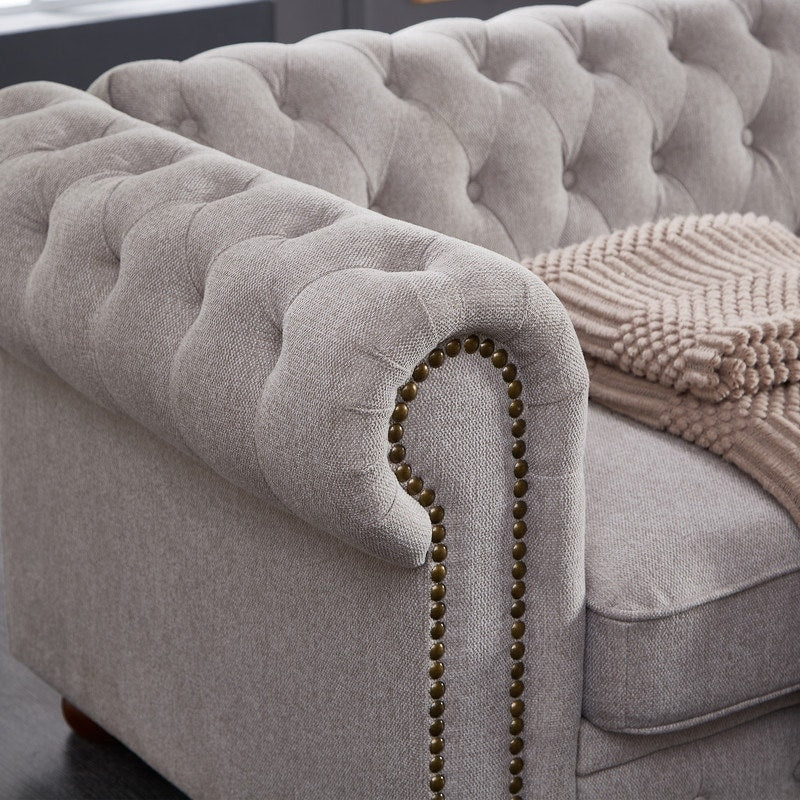 Divano Chesterfield in tessuto di lino