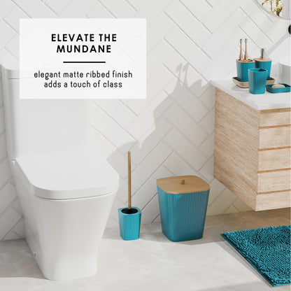 Set di accessori da bagno in bambù Clara Clark con tenda da doccia, scopino per WC, cestino e dispenser di sapone