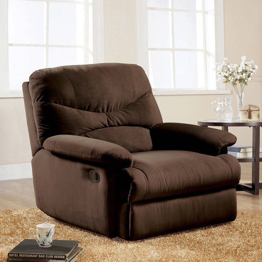 Comoda poltrona reclinabile in microfibra per momenti di relax