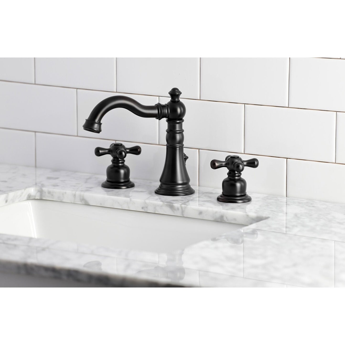 Rubinetto per bagno diffuso American Classic da 8 pollici