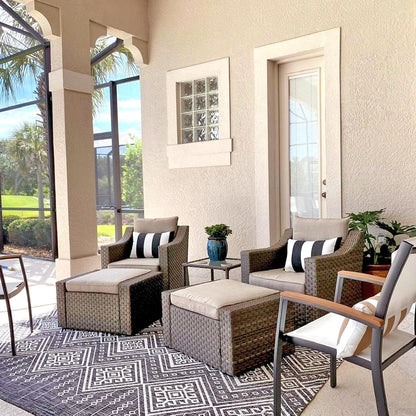 Set da conversazione con poltrona e pouf in vimini per patio da esterno, 5 pezzi