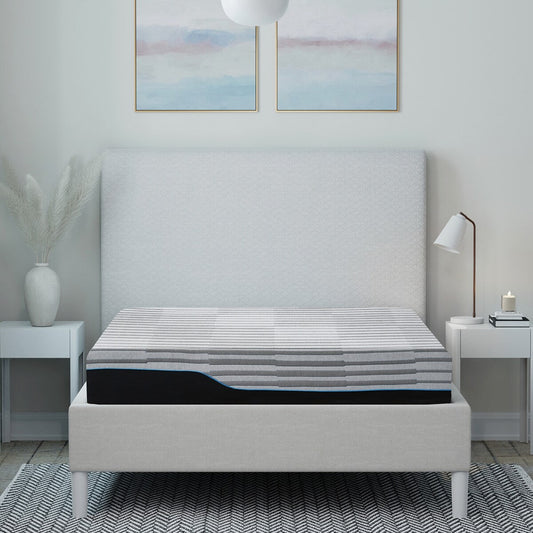 Materasso in memory foam a triplo strato Bodipedic da 10 pollici in una scatola
