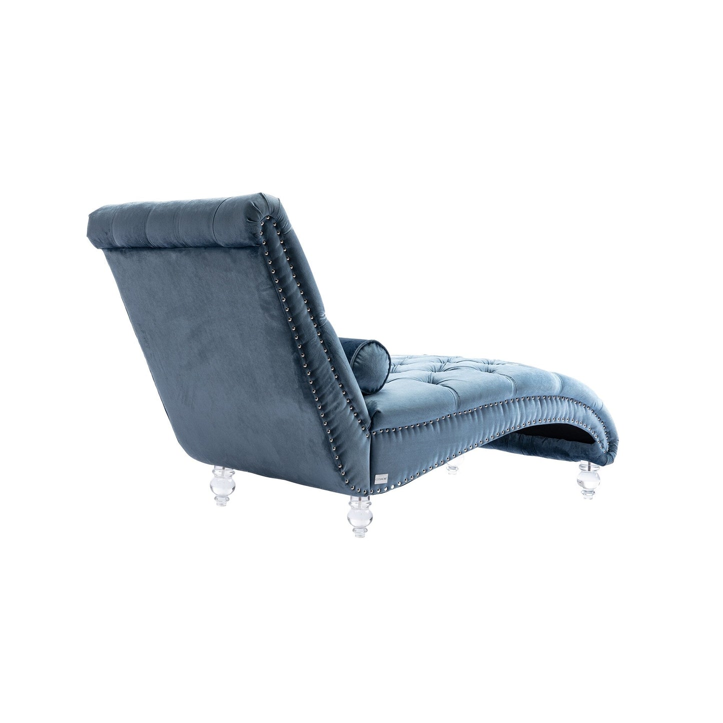 Poltrona reclinabile ergonomica a forma di S con cuscino, finiture con borchie e gambe in acrilico per uso interno.