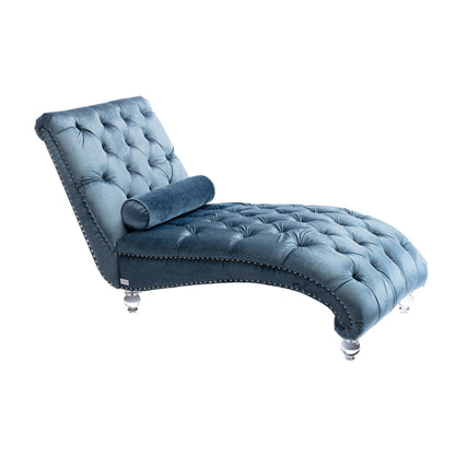 Poltrona reclinabile ergonomica a forma di S con cuscino, finiture con borchie e gambe in acrilico per uso interno.