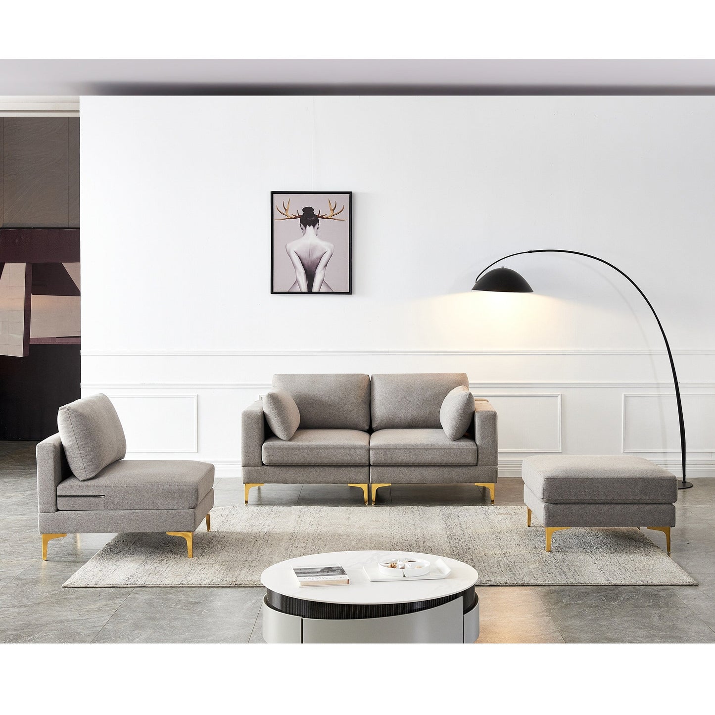 Divano versatile a L con pouf - Tessuto in poliestere morbido per il massimo comfort