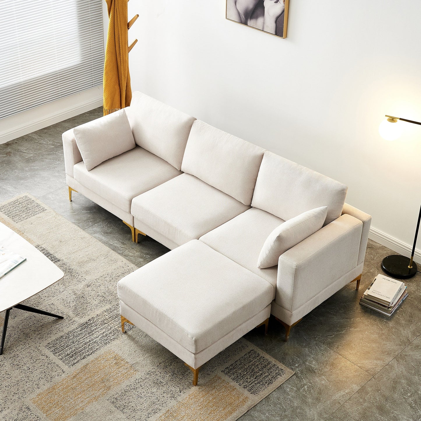 Divano versatile a L con pouf - Tessuto in poliestere morbido per il massimo comfort