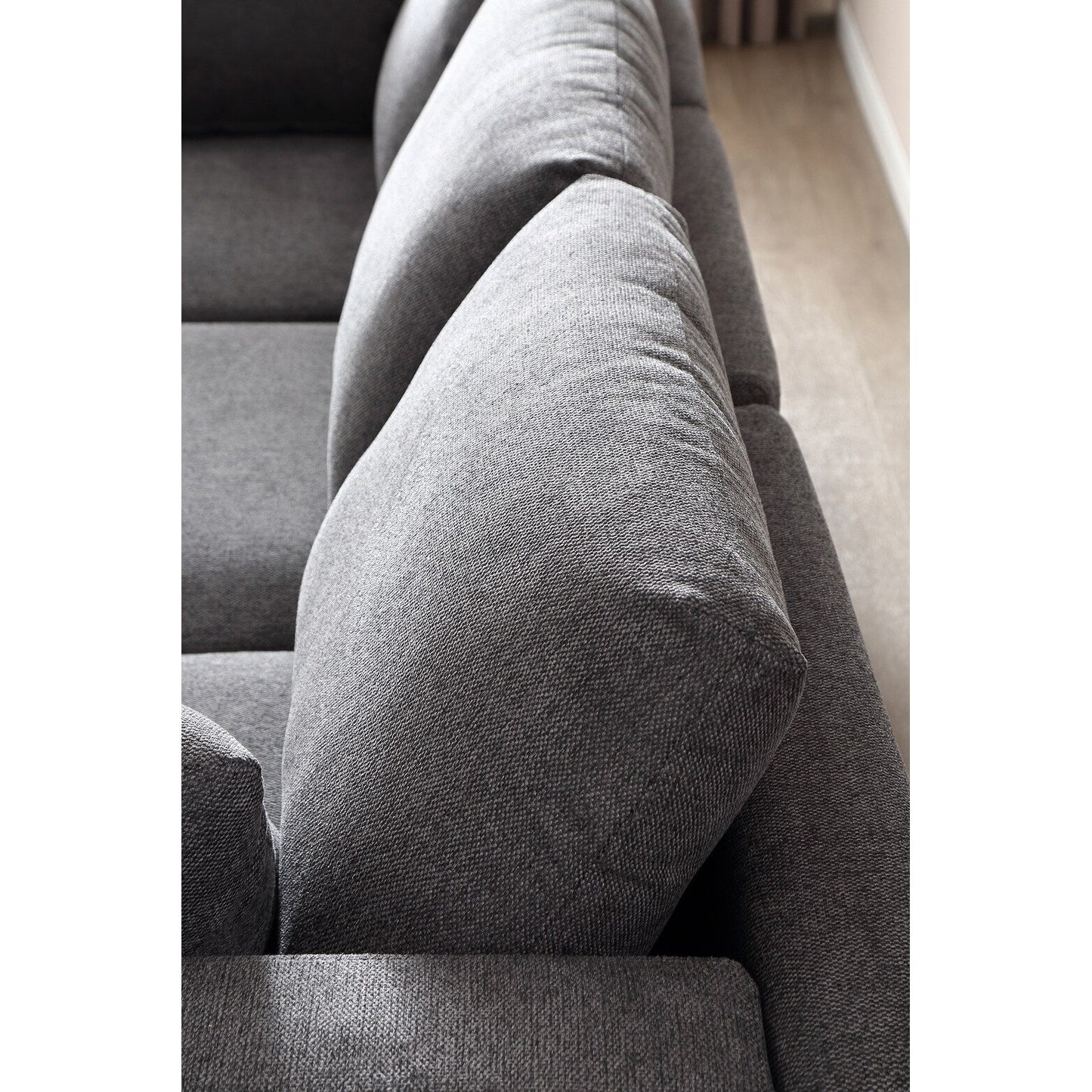 Divano versatile a L con pouf - Tessuto in poliestere morbido per il massimo comfort