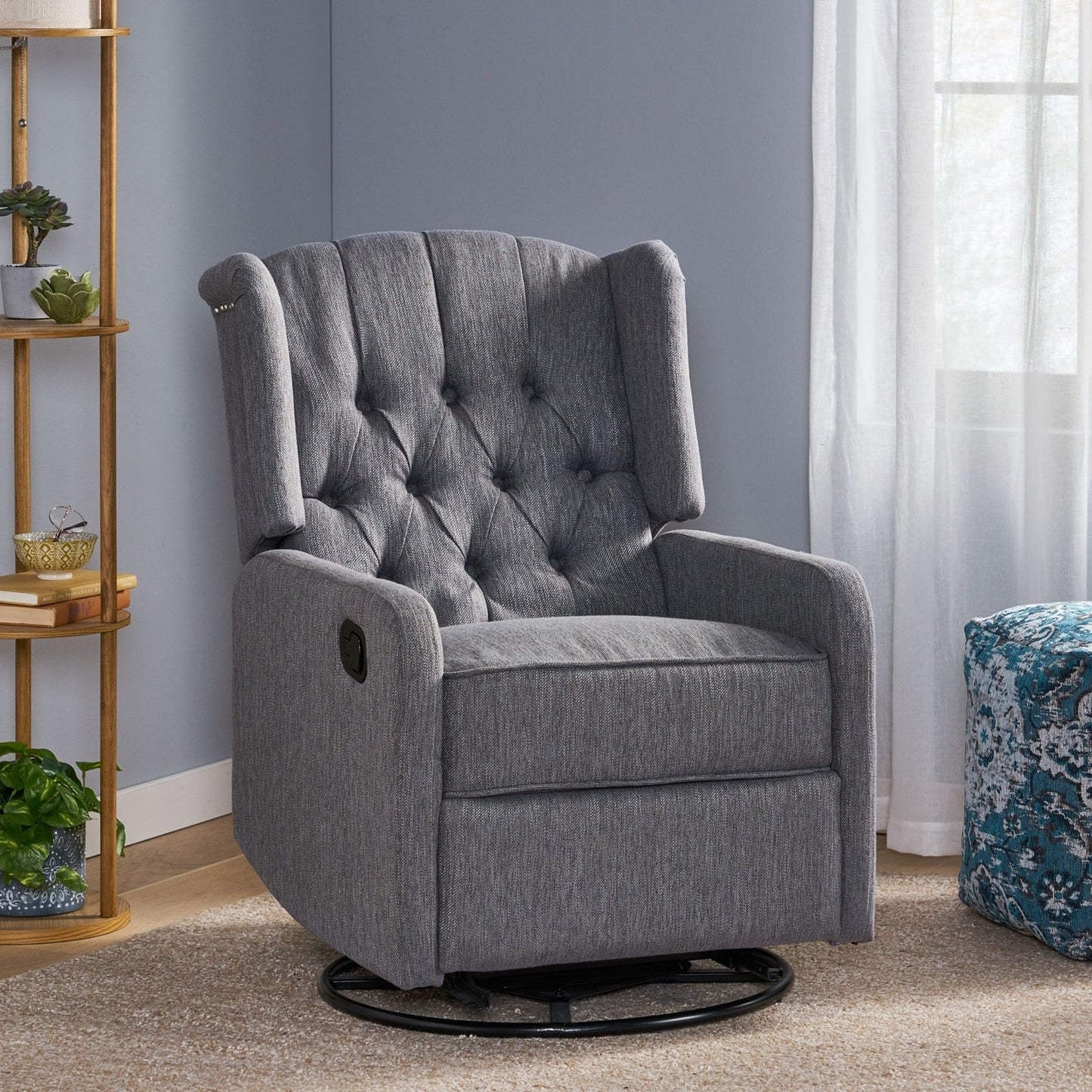 Poltrona reclinabile manuale versatile dal design senza tempo