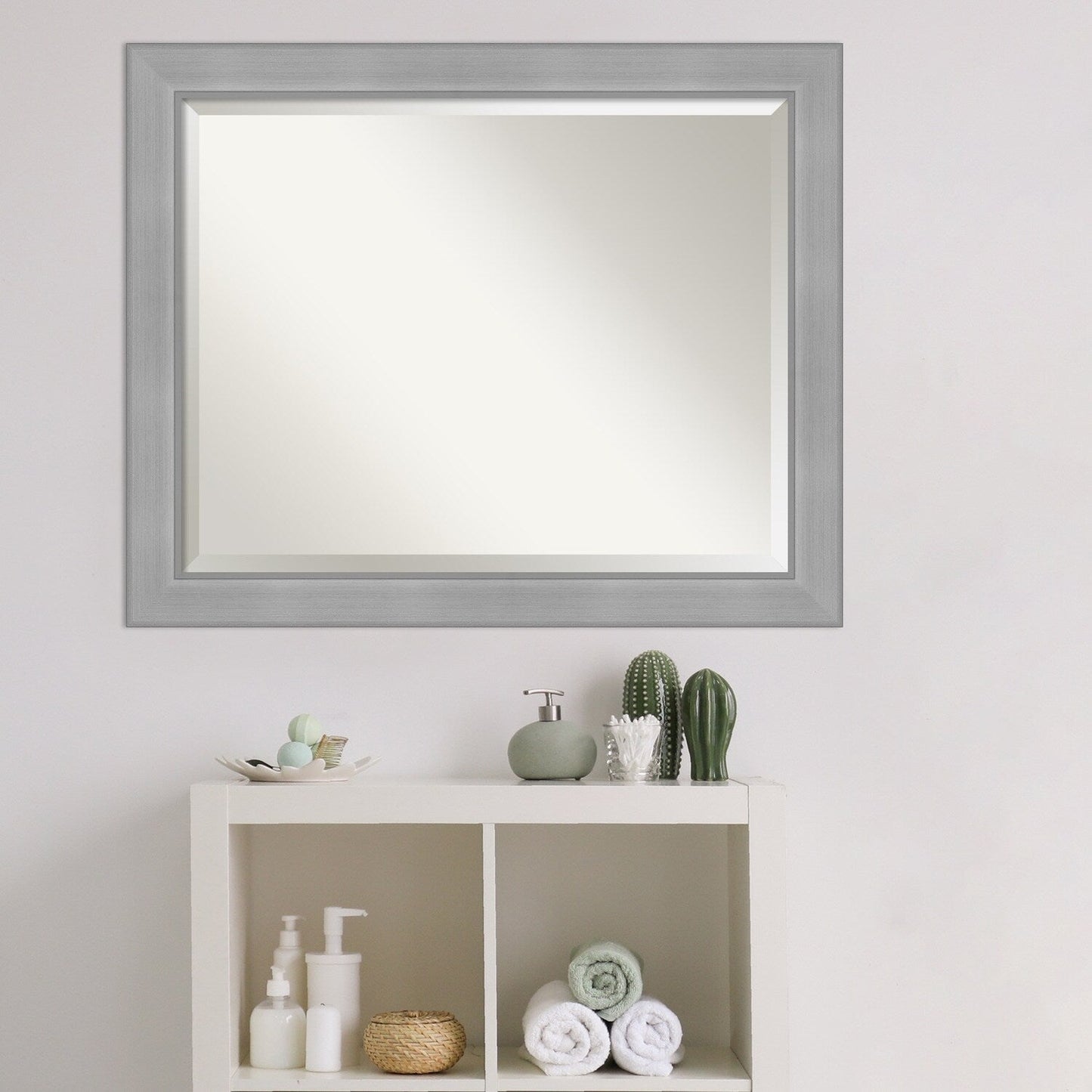 Specchio da parete per bagno bisellato - Cornice in nichel spazzolato Vista