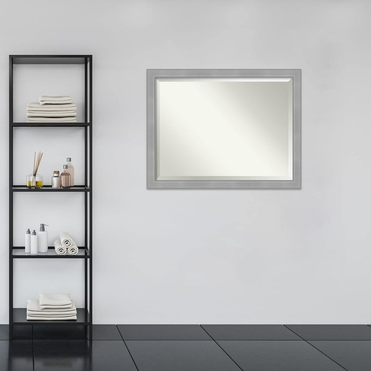 Specchio da parete per bagno bisellato - Cornice in nichel spazzolato Vista