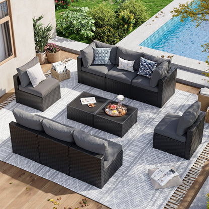 Set di divani componibili in vimini e rattan per patio