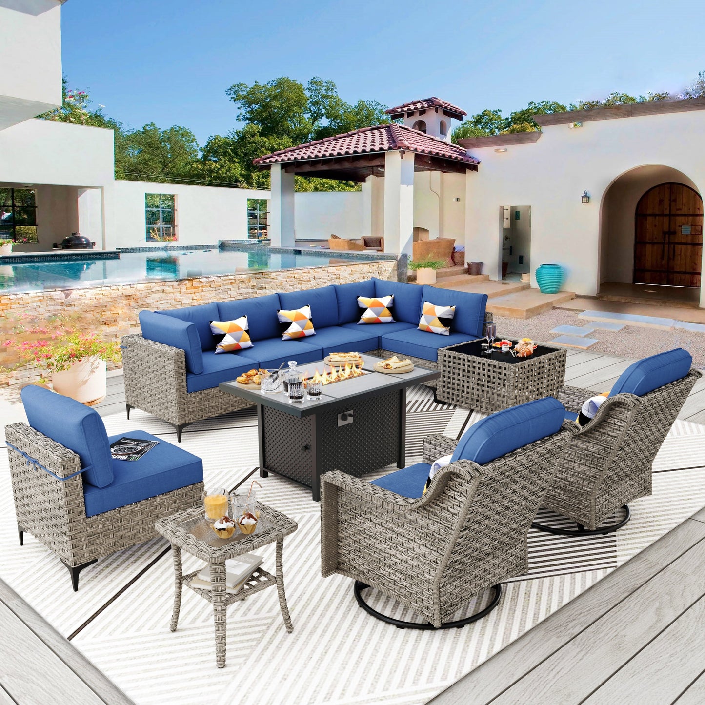 Set di mobili da giardino in rattan e vimini XIZZI da 11 pezzi con tavolo con braciere