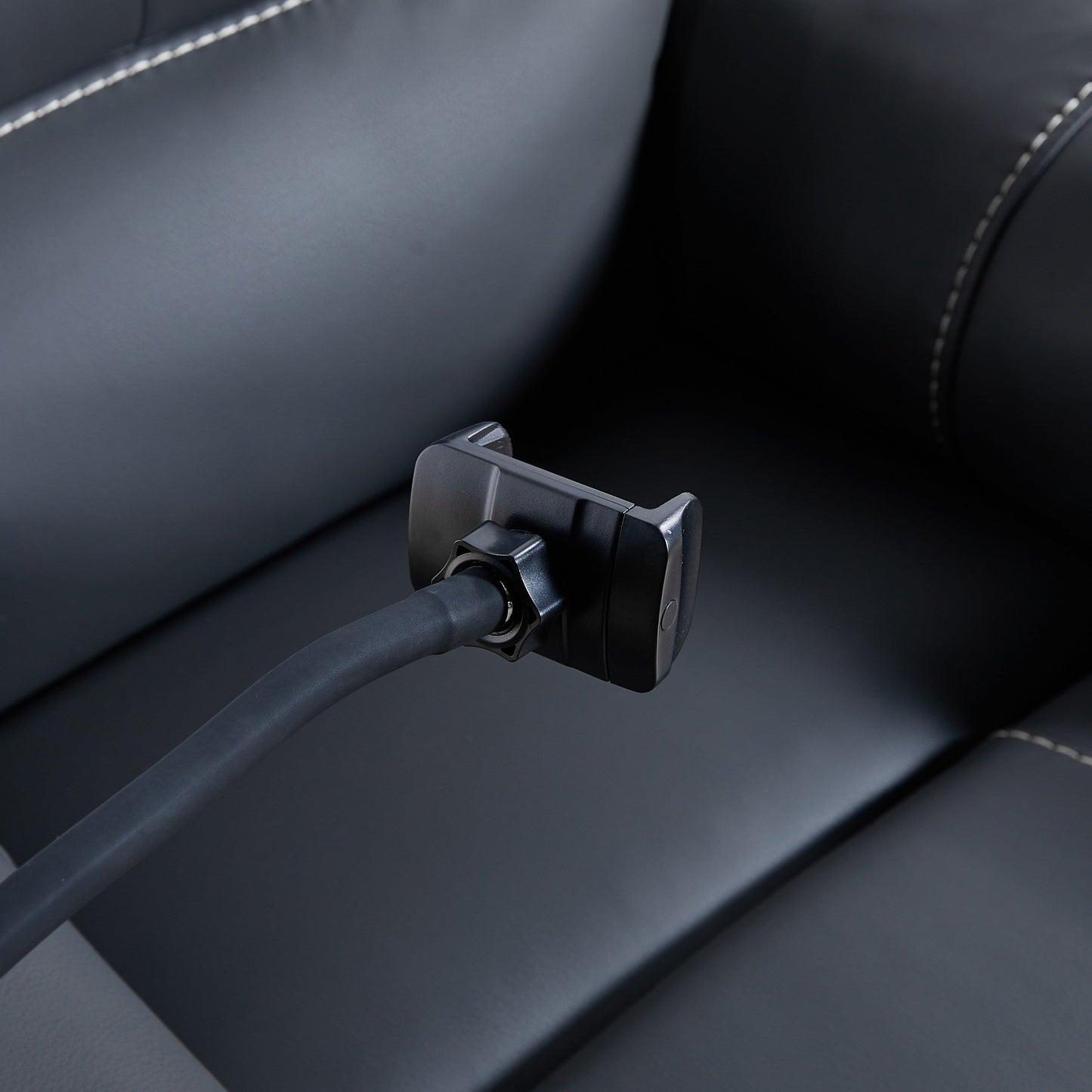 Poltrona reclinabile elettrica Zero Gravity con schienale regolabile, massaggio, supporto lombare riscaldato, porta USB, porta telefono e tasche laterali